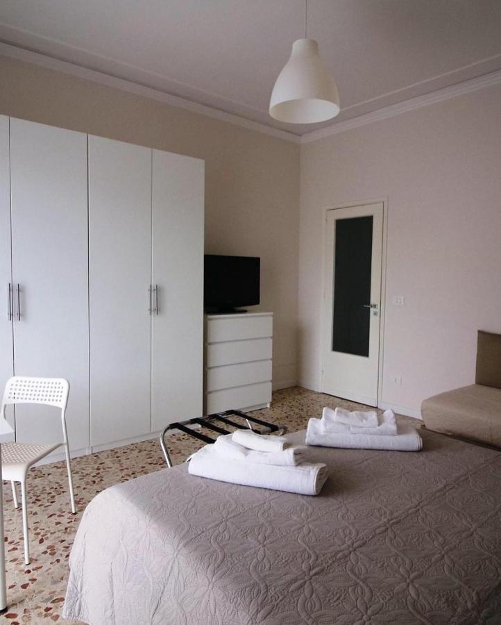 Giuffrida Apartment Rooms Катания Екстериор снимка