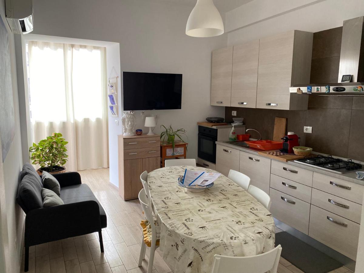 Giuffrida Apartment Rooms Катания Екстериор снимка