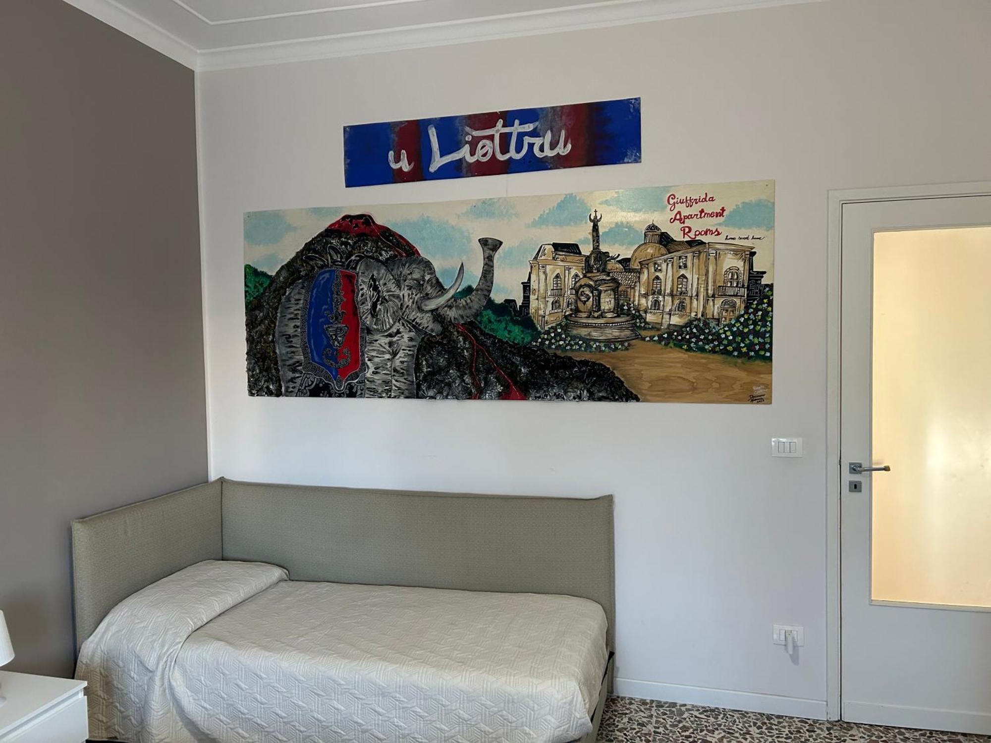 Giuffrida Apartment Rooms Катания Екстериор снимка
